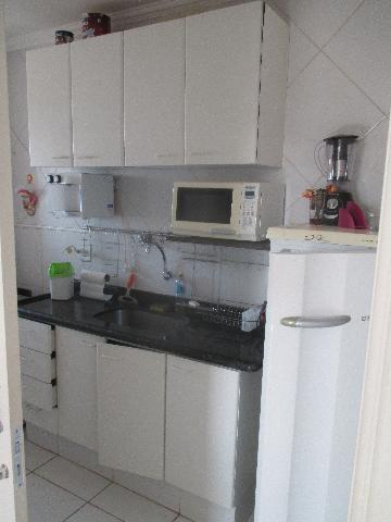 Alugar Apartamentos / Studio/Kitnet em Ribeirão Preto R$ 900,00 - Foto 2