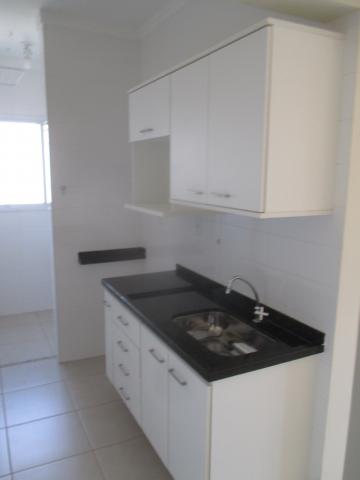 Alugar Apartamentos / Padrão em Ribeirão Preto R$ 1.200,00 - Foto 3