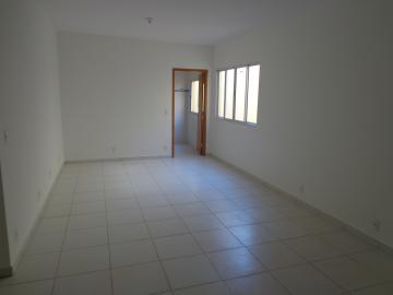 Alugar Apartamentos / Padrão em Ribeirão Preto R$ 750,00 - Foto 1