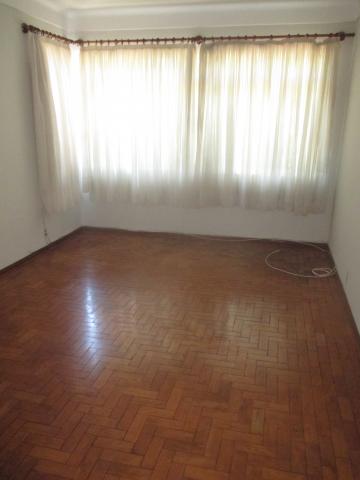 Alugar Apartamentos / Padrão em Ribeirão Preto R$ 800,00 - Foto 1