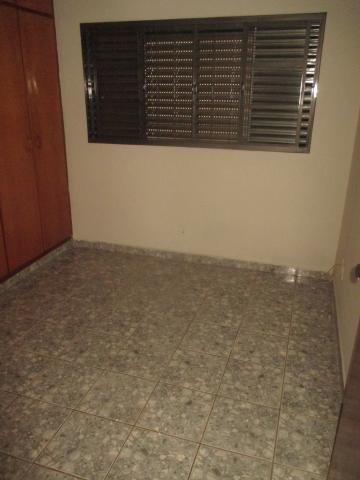 Alugar Casas / Padrão em Ribeirão Preto R$ 2.600,00 - Foto 7