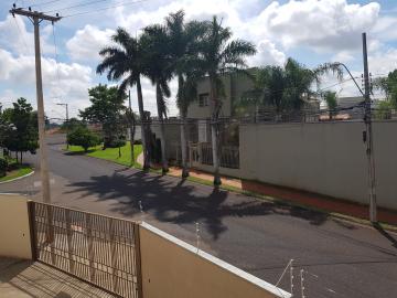 Alugar Apartamentos / Padrão em Ribeirão Preto R$ 1.350,00 - Foto 2