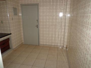 Alugar Apartamentos / Padrão em Ribeirão Preto R$ 850,00 - Foto 2