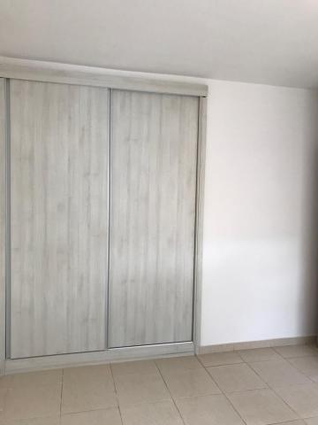 Alugar Apartamentos / Padrão em Ribeirão Preto R$ 900,00 - Foto 2