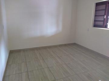 Alugar Casas / Padrão em Bonfim Paulista R$ 1.400,00 - Foto 5