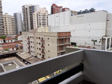 Alugar Apartamentos / Padrão em Ribeirão Preto R$ 1.500,00 - Foto 1