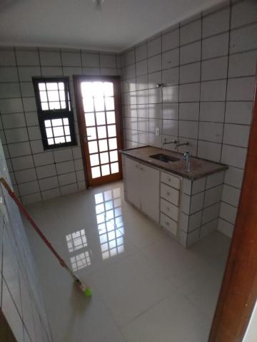 Alugar Apartamentos / Padrão em Ribeirão Preto R$ 1.050,00 - Foto 9