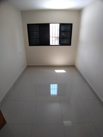 Alugar Apartamentos / Padrão em Ribeirão Preto R$ 1.050,00 - Foto 10