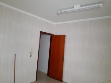 Alugar Casas / Padrão em Ribeirão Preto R$ 1.400,00 - Foto 7