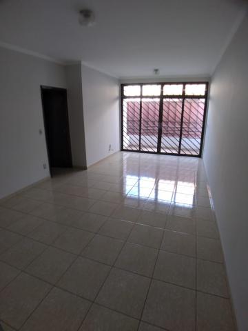 Comprar Apartamentos / Padrão em Ribeirão Preto R$ 371.000,00 - Foto 1
