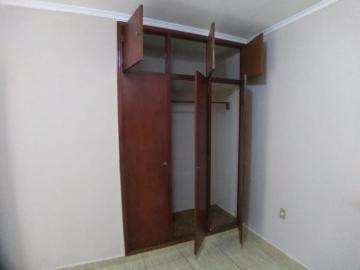 Alugar Casas / Padrão em Ribeirão Preto R$ 850,00 - Foto 5