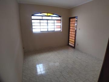 Alugar Casas / Padrão em Ribeirão Preto R$ 850,00 - Foto 2