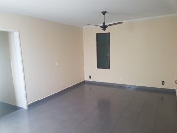 Alugar Casas / Padrão em Ribeirão Preto R$ 1.100,00 - Foto 3