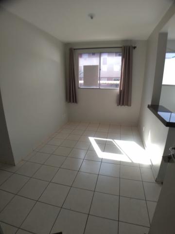 Alugar Apartamentos / Padrão em Ribeirão Preto R$ 550,00 - Foto 1