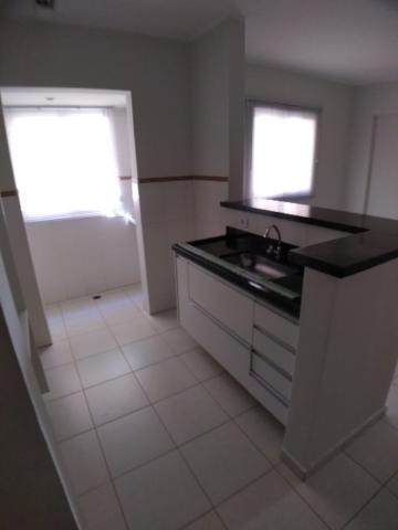 Alugar Apartamentos / Padrão em Ribeirão Preto R$ 800,00 - Foto 4