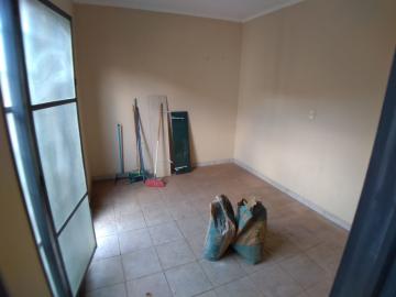 Alugar Casas / Padrão em Ribeirão Preto R$ 1.000,00 - Foto 17