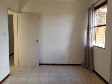 Alugar Apartamentos / Padrão em Ribeirão Preto R$ 1.000,00 - Foto 25