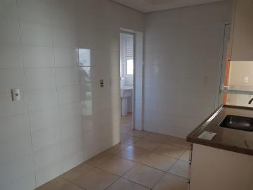 Alugar Apartamentos / Padrão em Ribeirão Preto R$ 2.400,00 - Foto 6