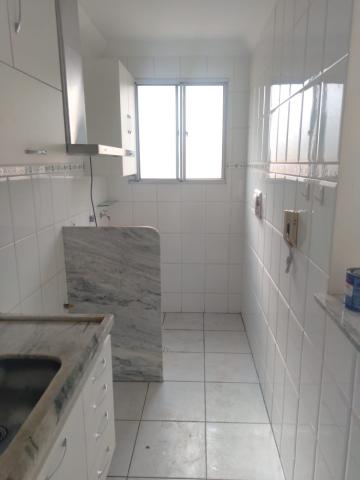 Alugar Apartamentos / Padrão em Ribeirão Preto R$ 830,00 - Foto 5