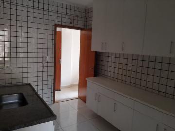 Alugar Apartamentos / Padrão em Ribeirão Preto R$ 850,00 - Foto 13