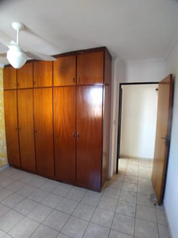 Alugar Apartamentos / Padrão em Ribeirão Preto R$ 720,00 - Foto 5