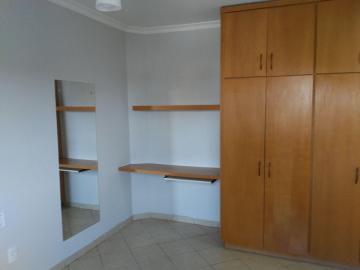 Comprar Apartamentos / Padrão em Ribeirão Preto R$ 299.000,00 - Foto 2