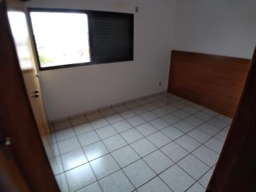 Alugar Apartamentos / Padrão em Ribeirão Preto R$ 1.100,00 - Foto 5