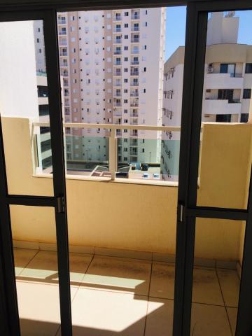 Alugar Apartamentos / Padrão em Ribeirão Preto R$ 1.100,00 - Foto 4