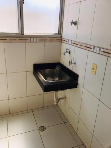 Alugar Apartamentos / Padrão em Ribeirão Preto R$ 1.100,00 - Foto 19