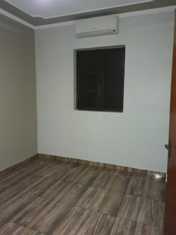 Alugar Casas / Padrão em Ribeirão Preto R$ 1.300,00 - Foto 5