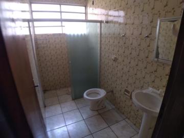 Alugar Casas / Padrão em Ribeirão Preto R$ 900,00 - Foto 8