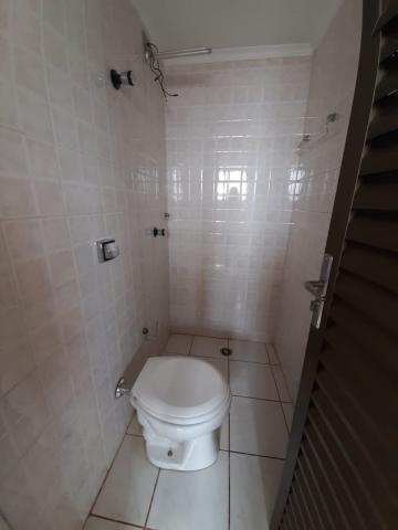 Alugar Apartamentos / Padrão em Ribeirão Preto R$ 2.000,00 - Foto 4