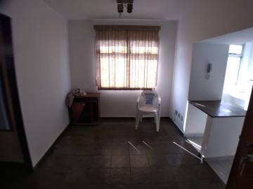 Apartamentos / Padrão em Ribeirão Preto Alugar por R$750,00
