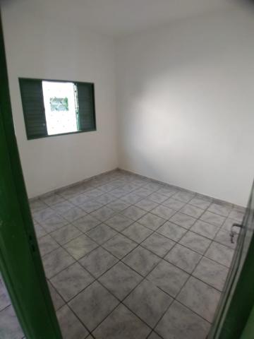 Alugar Casas / Padrão em Ribeirão Preto R$ 970,00 - Foto 7
