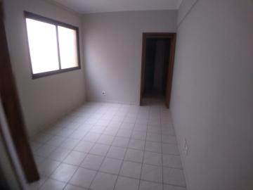 Alugar Apartamentos / Padrão em Ribeirão Preto R$ 900,00 - Foto 1