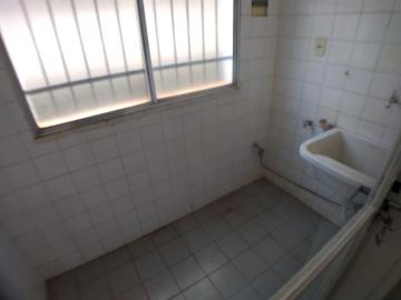 Alugar Apartamentos / Padrão em Ribeirão Preto R$ 650,00 - Foto 5