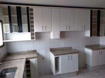 Alugar Apartamentos / Padrão em Ribeirão Preto R$ 1.300,00 - Foto 3