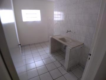 Alugar Apartamentos / Padrão em Ribeirão Preto R$ 590,00 - Foto 3