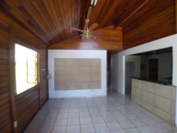 Alugar Casas / Padrão em Ribeirão Preto R$ 2.200,00 - Foto 2
