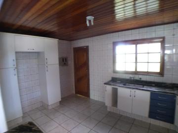 Alugar Casas / Padrão em Ribeirão Preto R$ 2.200,00 - Foto 4