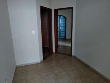 Alugar Casas / Padrão em Jardinopolis R$ 1.700,00 - Foto 7