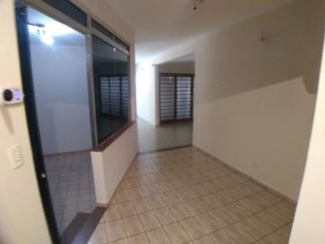 Alugar Casas / Padrão em Ribeirão Preto R$ 6.000,00 - Foto 3