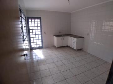 Alugar Casas / Padrão em Ribeirão Preto R$ 850,00 - Foto 6