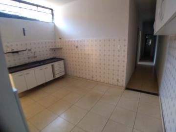 Alugar Casas / Padrão em Ribeirão Preto R$ 1.200,00 - Foto 3