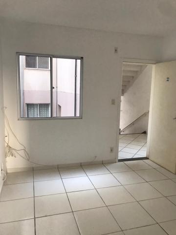 Alugar Apartamentos / Padrão em Ribeirão Preto R$ 500,00 - Foto 1