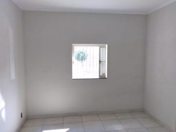 Alugar Casas / Padrão em Ribeirão Preto R$ 1.850,00 - Foto 4