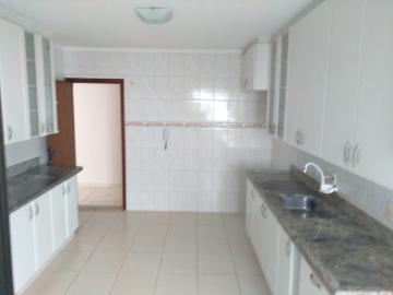 Alugar Apartamentos / Padrão em Ribeirão Preto R$ 1.700,00 - Foto 6