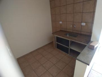 Alugar Apartamentos / Studio / Kitnet em Ribeirão Preto R$ 550,00 - Foto 4