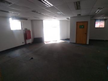 Alugar Comercial / Salão/Galpão/Armazém em Ribeirão Preto R$ 30.000,00 - Foto 2