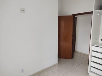 Alugar Apartamentos / Padrão em Ribeirão Preto R$ 1.300,00 - Foto 14